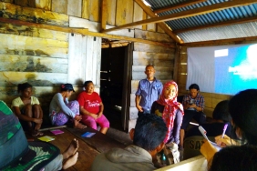 COMMUNITY ORGANIZER LORENTZ