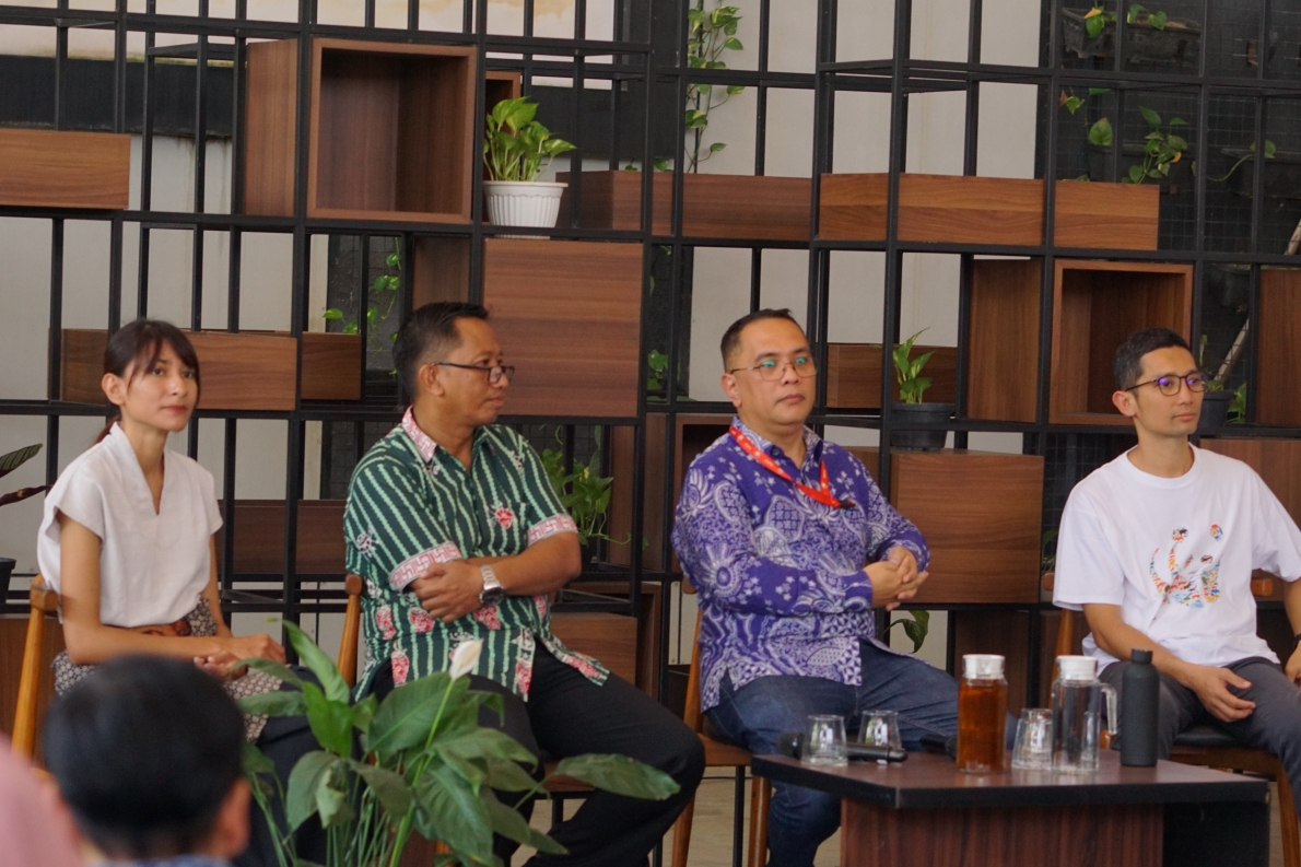 pembicara pada talkshow